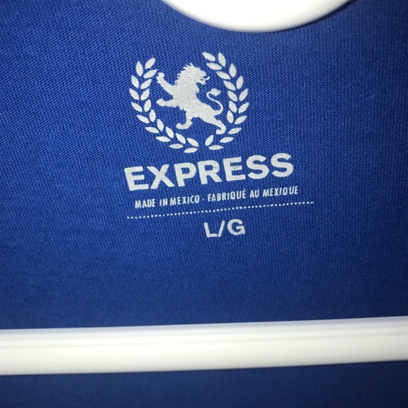 Express Men tee lion shirt - Picture 2 of 2
